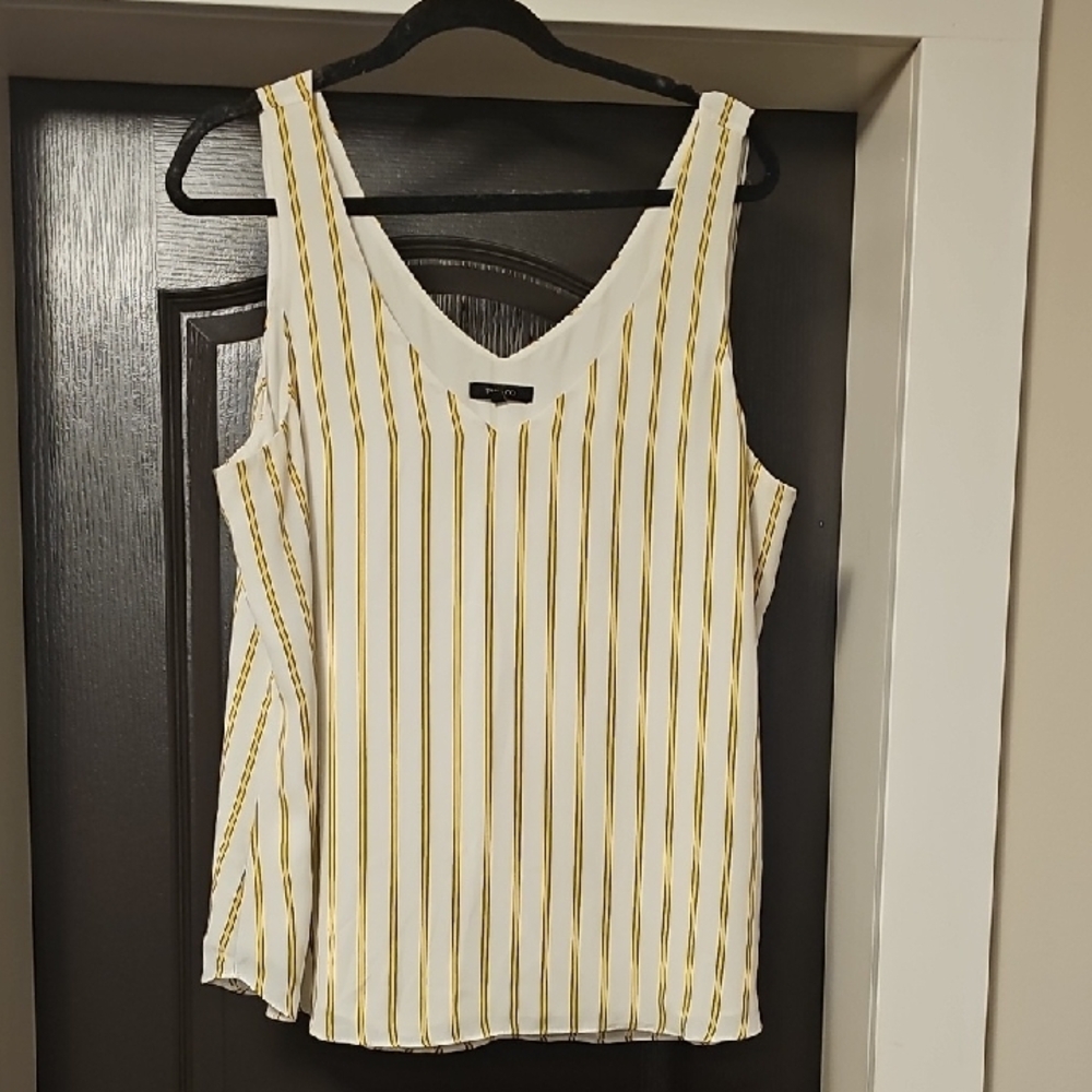 Women’s Cream Sleeveless Striped Tank Top